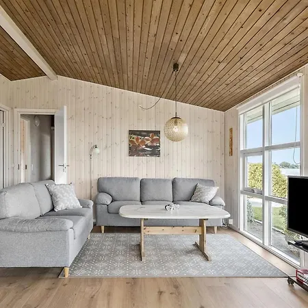 Holiday home Assarina - 15m From The Sea By Interhome