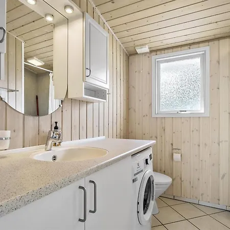 Holiday home Assarina - 15m From The Sea By Interhome